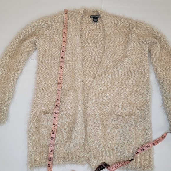 Chelsea & Theodore Long Sleeve Open Eyelash Cardigan With Pockets Size Small - Picture 9 of 12